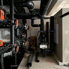Badewassertechnik im Technikkeller