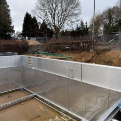 Sprungbecken Wandverkleidung und Befestigung Kletterwand Sprungbecken Wandverkleidung und Befestigung Kletterwand