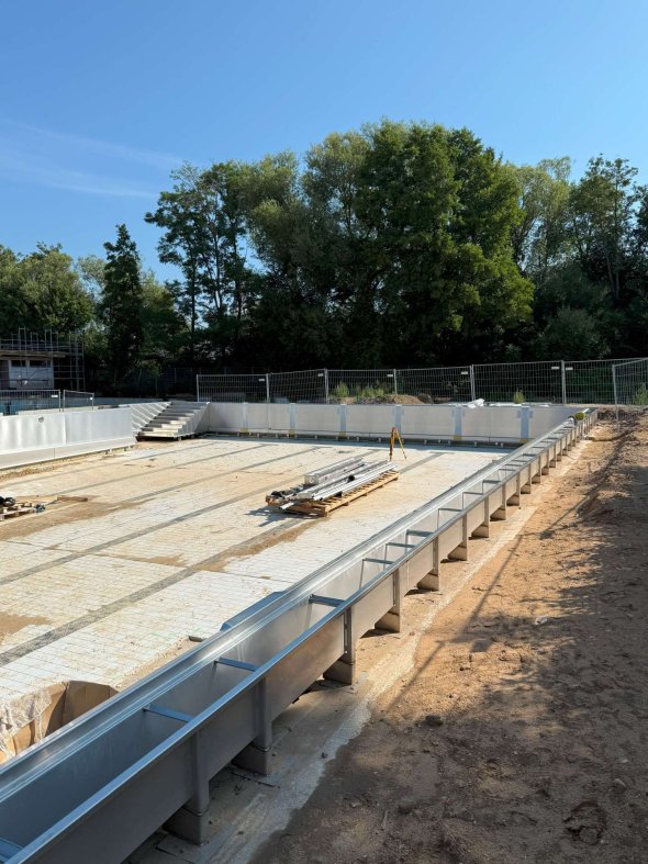 Schwimmerbecken Schwimmerbecken