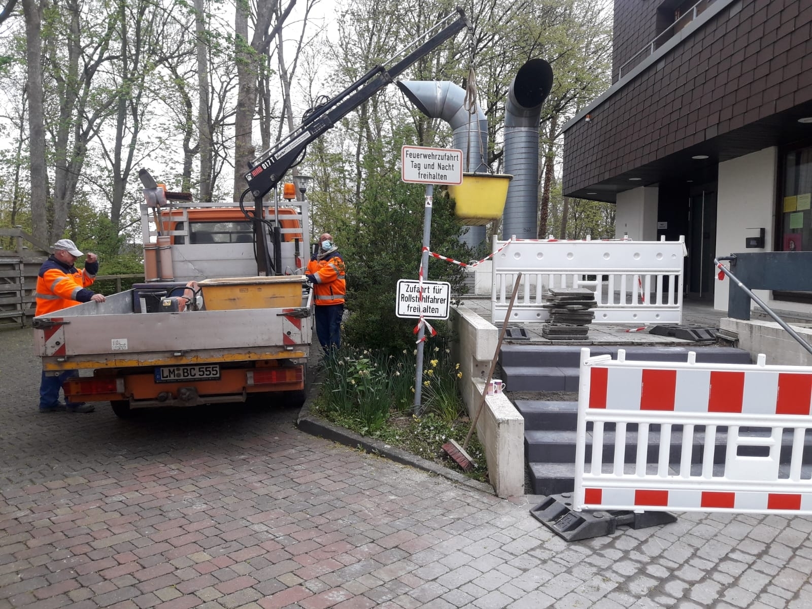 Mitarbeiter Bauhof bei der Arbeit