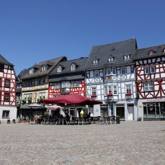 imposantge Fachwerkhäuser am Marktplatz Bad Camberg