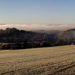 Blick über Schwickershausen hinweg in den Goldenen Grund